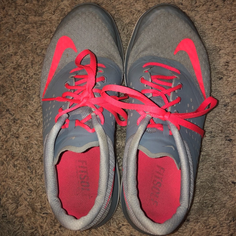 Grey&Pink Nike’s